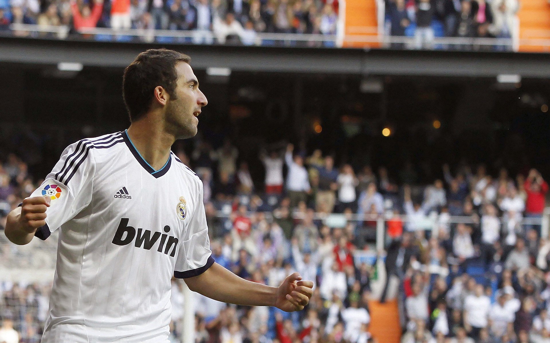 墨西哥生死战取胜几内亚，赖斯防守端锁死对手