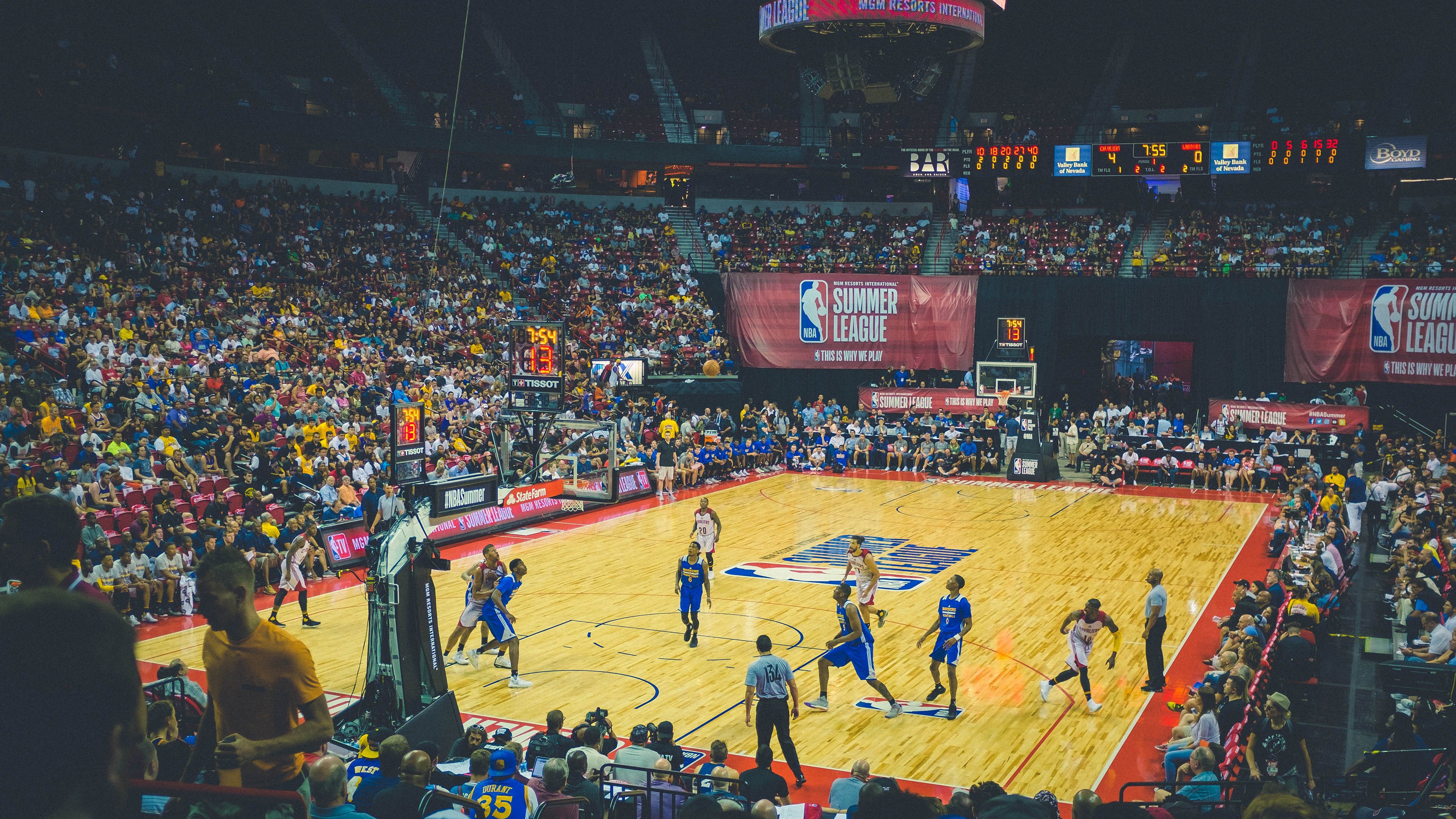 凯尔特人节奏掌控勇士，布克带队取胜，现代篮球的战术博弈启示录